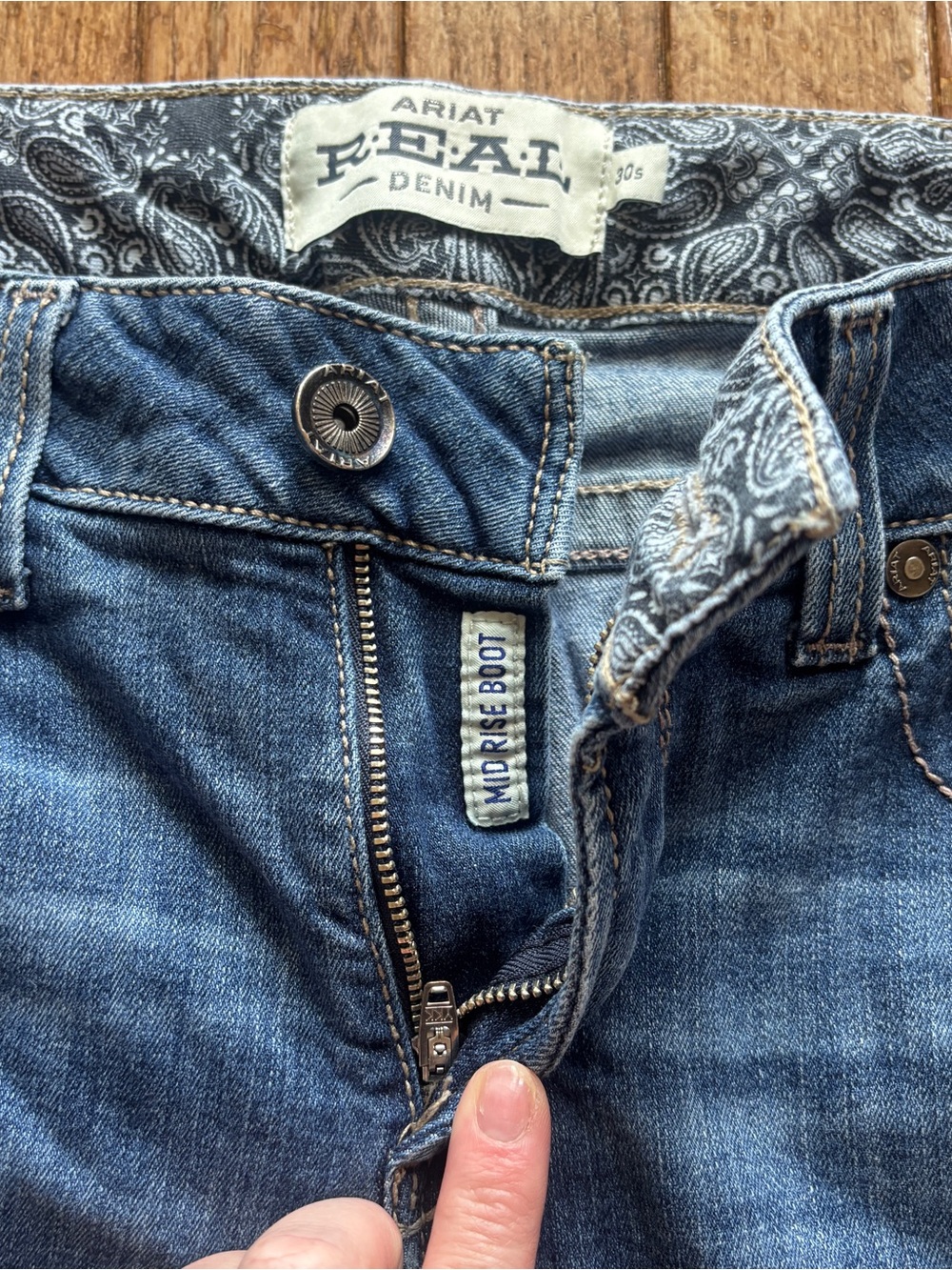Womens Ariat Real Denim Mid Rise Boot jeans size 30S - Picture 7 of 9
